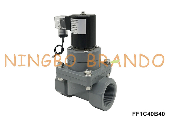 1-1/2'' DN40 विरोधी जंग CPVC सोलेनोइड वाल्व केमिकल एसिड के लिए 220V 24V