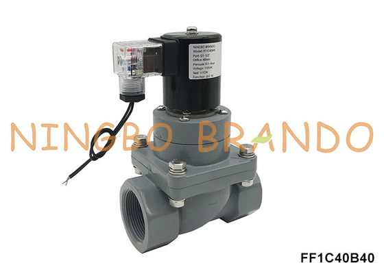1-1/2'' DN40 विरोधी जंग CPVC सोलेनोइड वाल्व केमिकल एसिड के लिए 220V 24V